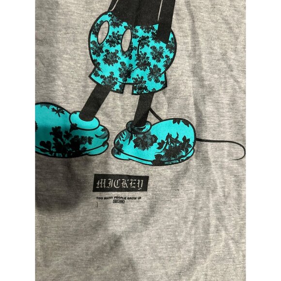 Disney Mickey Mouse Gray Graphic T-Shirt L/G Blue Floral Shorts Design Cotton Bl - Picture 5 of 6